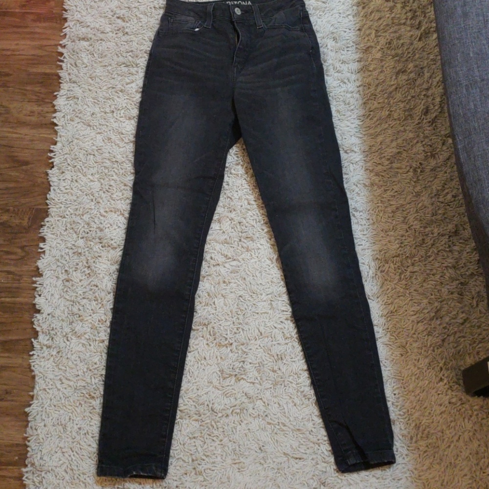 Black skinny jeans